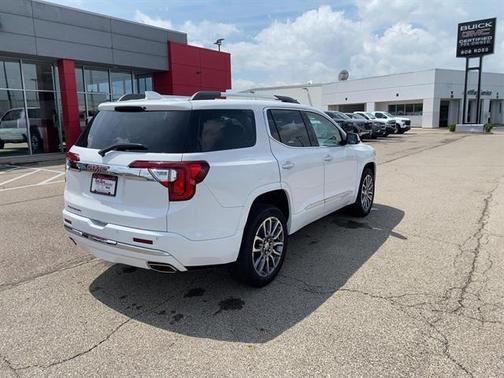 2020 GMC Acadia Denali