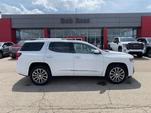 2020 GMC Acadia Denali