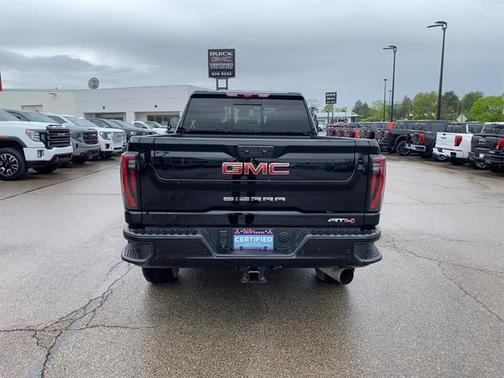 2024 GMC Sierra 2500 AT4