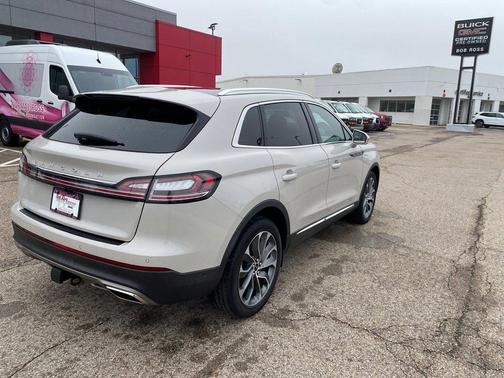 2022 Lincoln Nautilus Reserve