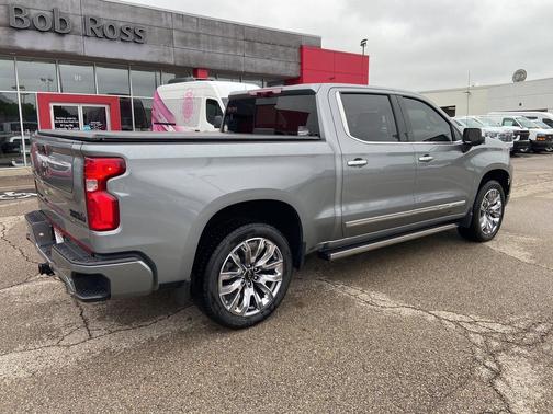 Sterling Gray Metallic 2024 Chevrolet Silverado 1500 High Country