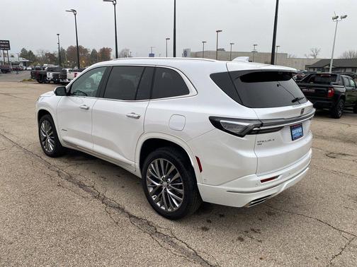 2025 Buick Enclave Avenir FWD