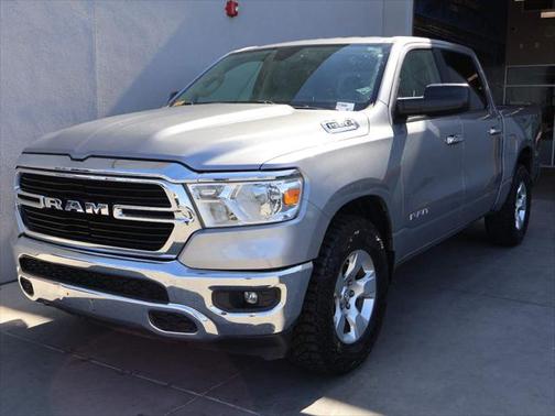 2019 RAM 1500 Big Horn/Lone Star Crew Cab 4x4 57' Box