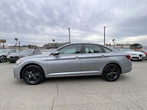 2023 Volkswagen Jetta 1.5T SE