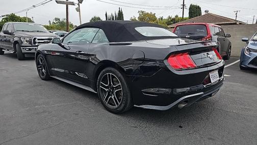 2020 Ford Mustang EcoBoost