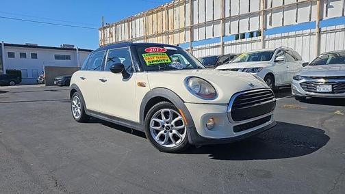 2017 MINI Hardtop Cooper