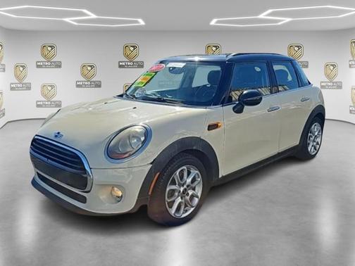 2017 MINI Hardtop Cooper
