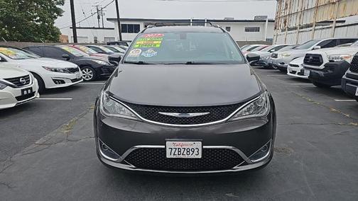 2017 Chrysler Pacifica Touring-L