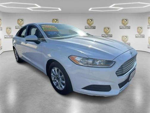 2016 Ford Fusion S