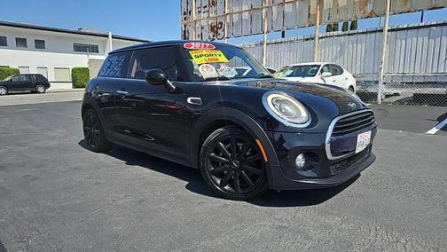 2017 MINI Hardtop Cooper