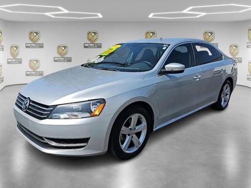 2014 Volkswagen Passat 1.8T Auto S