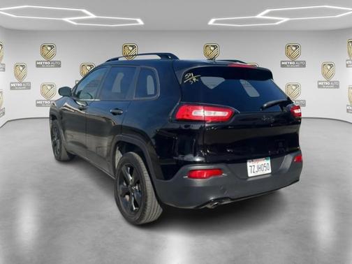 2017 Jeep Cherokee Sport