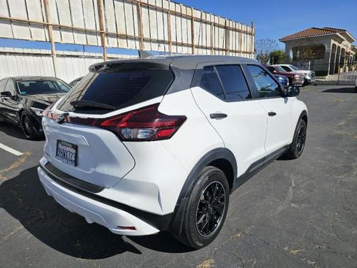 2023 Nissan Kicks S