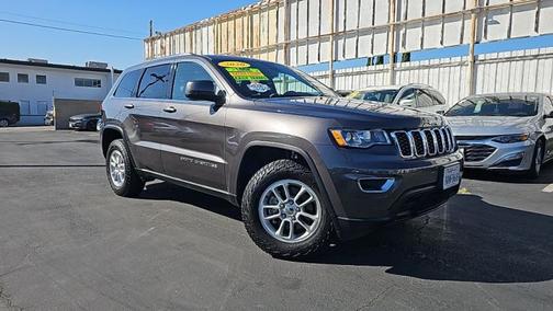 2020 Jeep Grand Cherokee Laredo