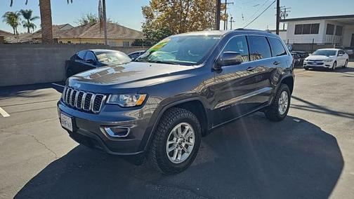 2020 Jeep Grand Cherokee Laredo