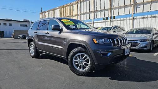2020 Jeep Grand Cherokee Laredo