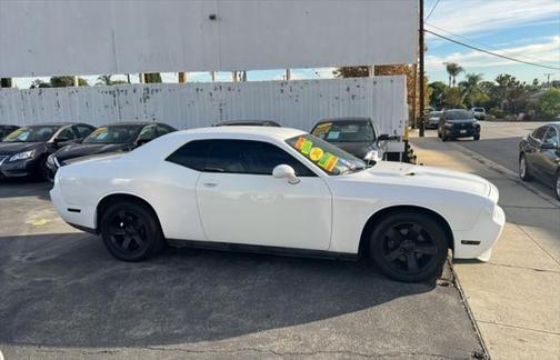 2012 Dodge Challenger SXT