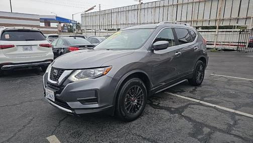 2020 Nissan Rogue SV