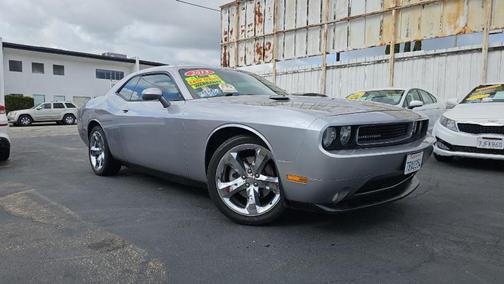 2013 Dodge Challenger SXT