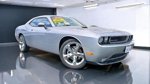 2013 Dodge Challenger SXT