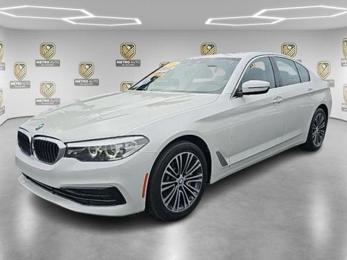 2019 BMW 530 530i