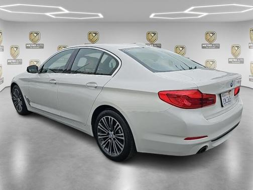 2019 BMW 530 530i