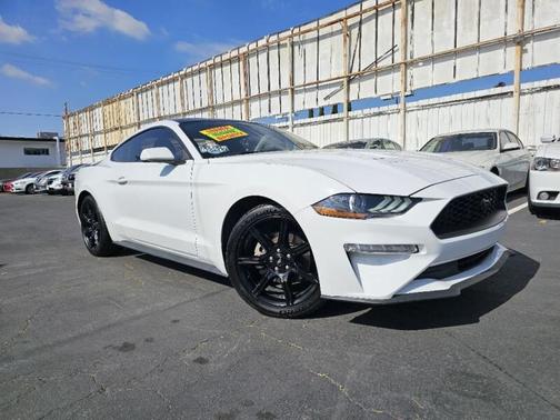 2020 Ford Mustang EcoBoost