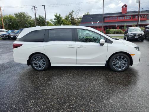 2025 Honda Odyssey 