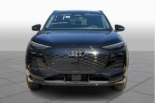 2025 Audi Q6 e-tron Premium Plus