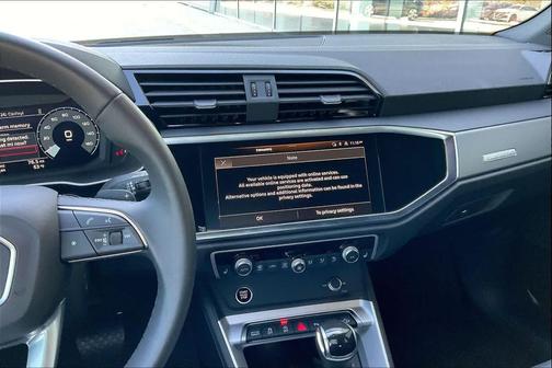 2025 Audi Q3 Premium 45 TFSI S line quattro Tiptronic