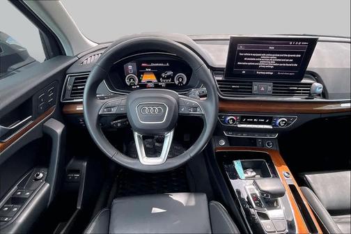 Chronos Gray Metallic 2023 Audi Q5 55 S line Premium