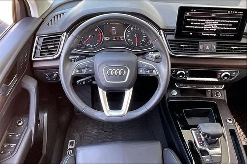 Arkona White 2024 Audi Q5 45 S line Premium