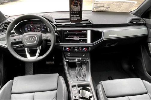 2025 Audi Q3 Premium 45 TFSI S line quattro Tiptronic