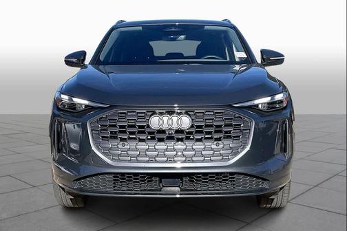 2025 Audi Q5 Premium TFSI quattro S tronic