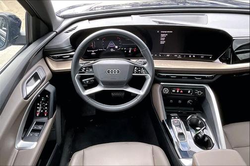 2025 Audi Q5 Premium TFSI quattro S tronic