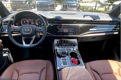 2025 Audi Q7 55 Premium Plus