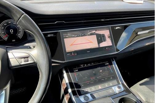 2021 Audi Q7 45 Premium