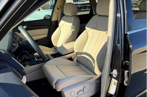 2024 Audi Q5 45 S line Premium