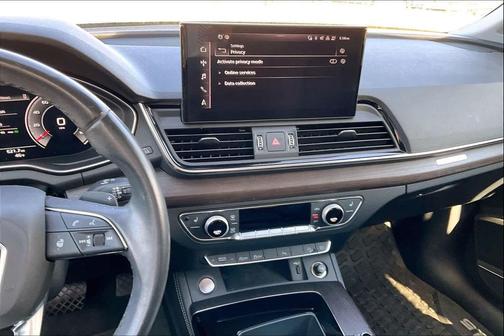 2023 Audi Q5 40 Premium Plus