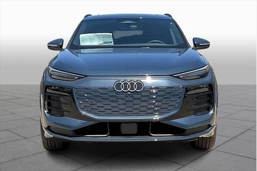2025 Audi Q6 e-tron Premium Plus quattro