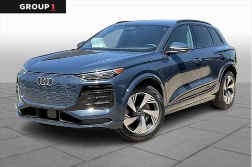 2025 Audi Q6 e-tron Premium Plus quattro