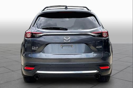 Machine Gray Metallic 2022 Mazda CX-9 Signature