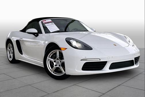White 2019 Porsche 718 Boxster