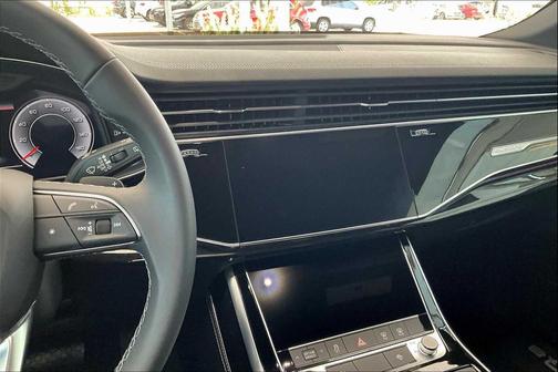 2025 Audi Q8 55 Premium Plus