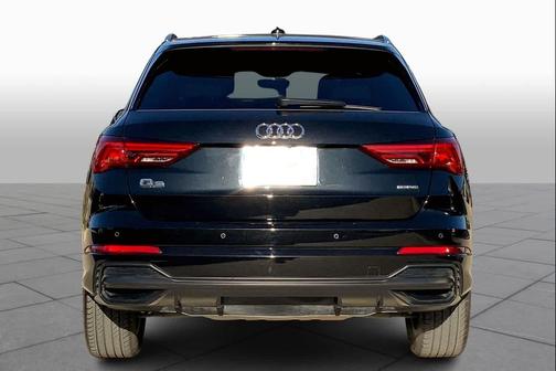 2021 Audi Q3 45 S line Premium