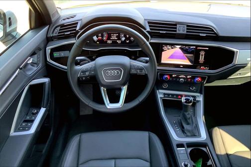 2024 Audi Q3 Premium 45 TFSI S line quattro Tiptronic