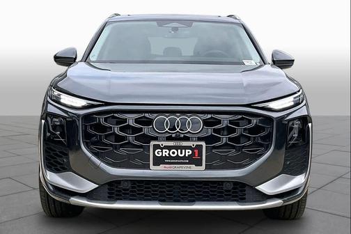 Daytona Gray Pearl Effect 2026 Audi Q3 TFSI quattro S tronic