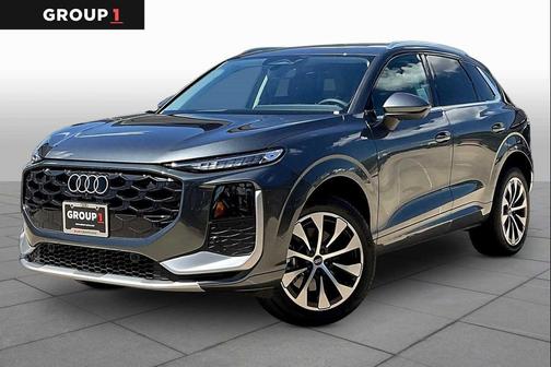 Daytona Gray Pearl Effect 2026 Audi Q3 TFSI quattro S tronic