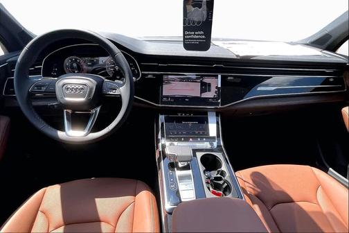 Daytona Gray pe 2026 Audi Q7 55 Premium Plus