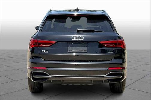 2022 Audi Q3 45 S line Premium Plus